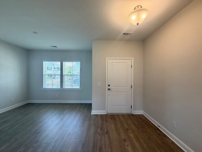 Foto del edificio - Move In Ready Home in Malind Bluff!