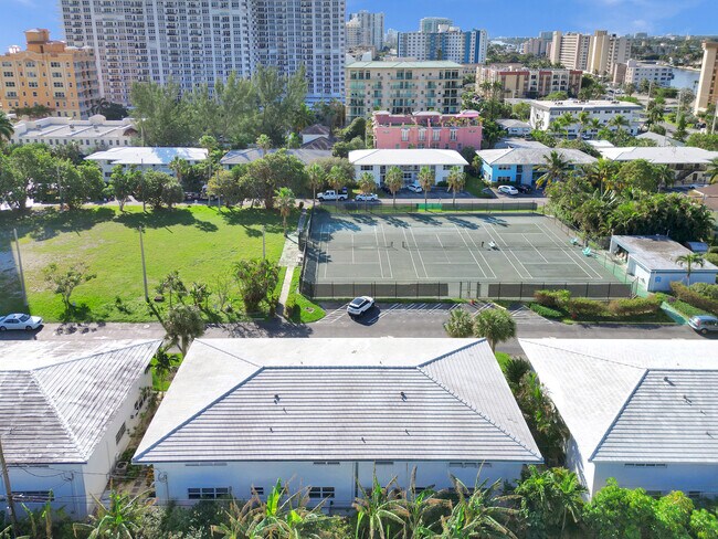 Foto del edificio - 3209 Colony Club Rd