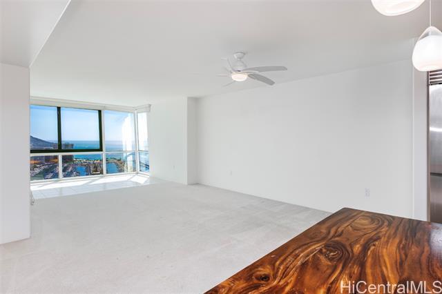 Building Photo - 88 Piikoi St