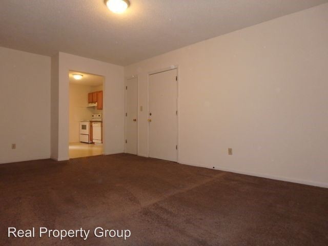 Building Photo - 400 Lawrence Pl