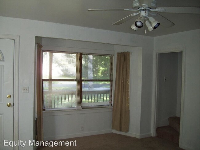 Building Photo - 3 br, 1 bath House - 163 Carnegie