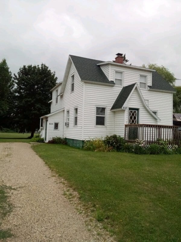 Building Photo - 610 Church Ave
