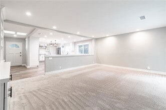 Building Photo - 4580 Hazelnut Ave