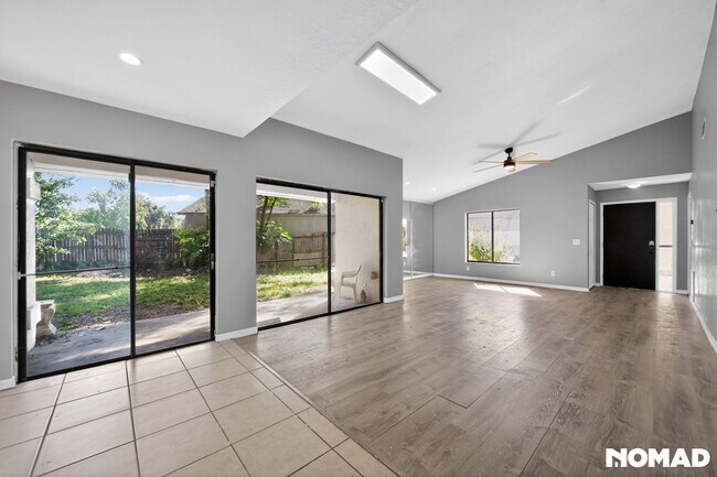 Foto del edificio - 454 Loblolly Ln
