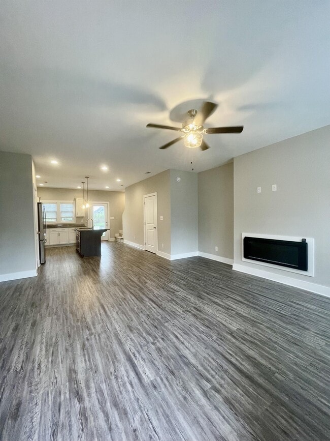 Building Photo - 93 Warwick Dr