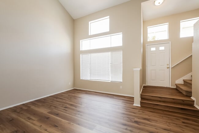 Foto del edificio - 1575 Bent Arrow Dr