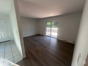 Building Photo - 6516 Dogwood Ln