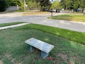 Foto del edificio - 7411 Creekfield Dr