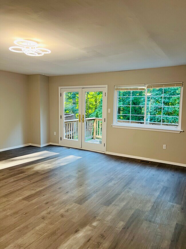 10 Carters Rock Ct, Catonsville, MD 21228 Townhome Rentals in