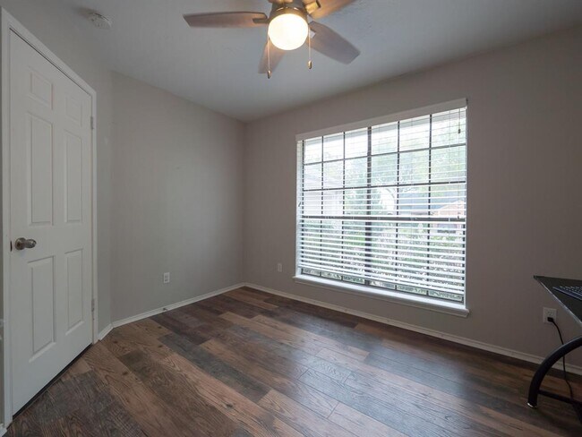 Foto del edificio - 2308 Windsong Trail