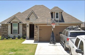 Building Photo - 7747 Merry Oaks Cv