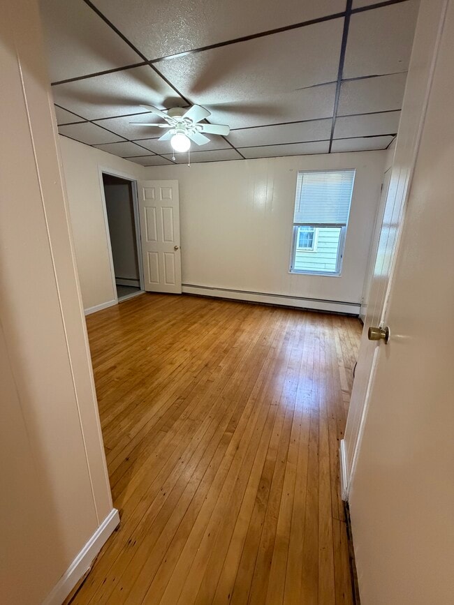 Bedroom #1 - 28 Hermitage Ln