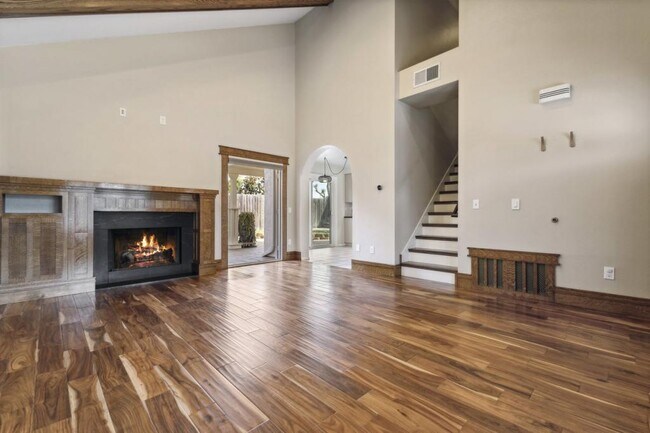 Building Photo - 4136 Diamond Cir