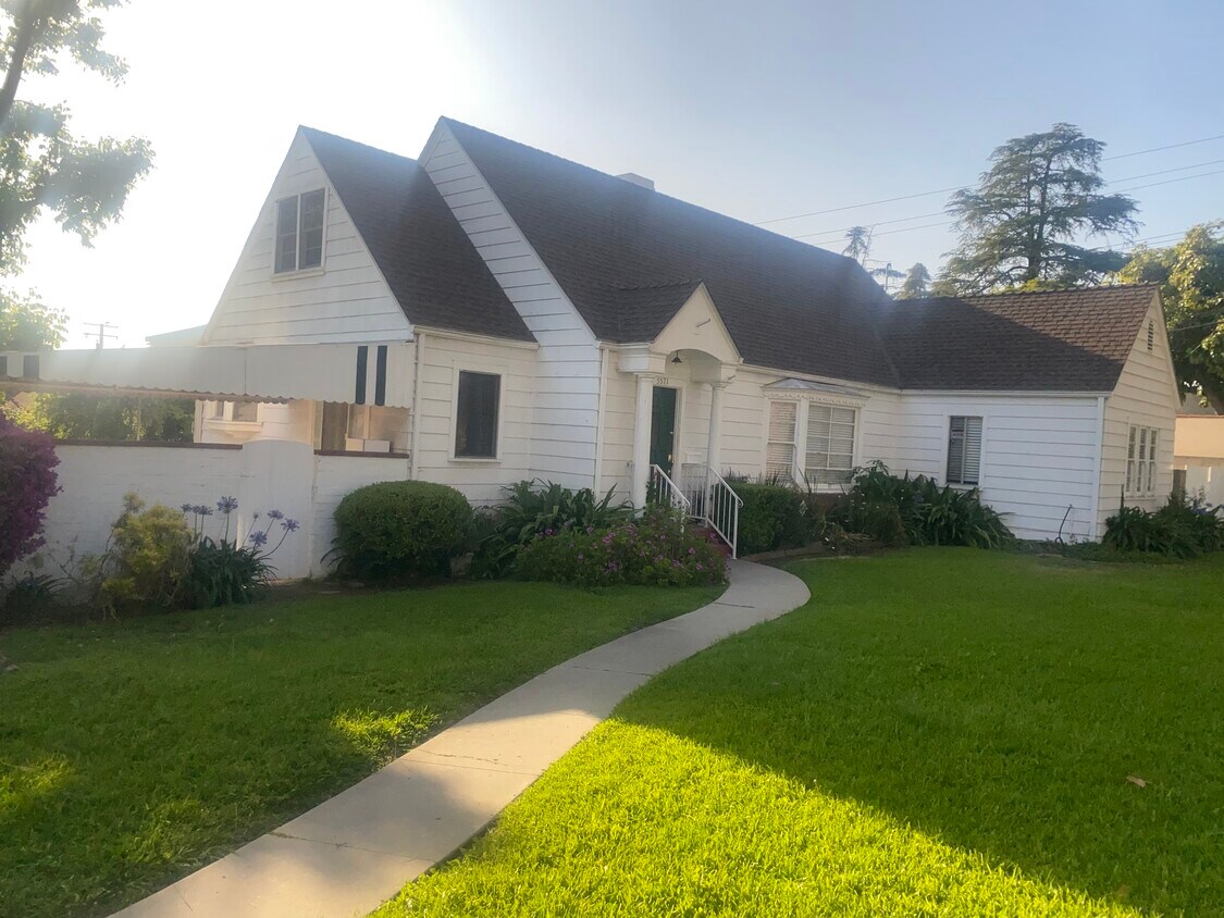 Foto principal - 5571 Palm Ave