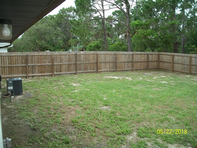 Building Photo - 4910 Greenhill St