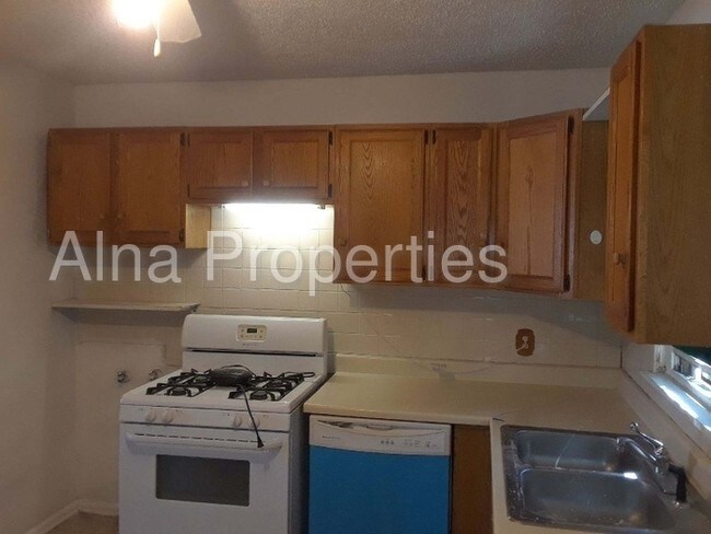 Building Photo - 422 Dawson Cir