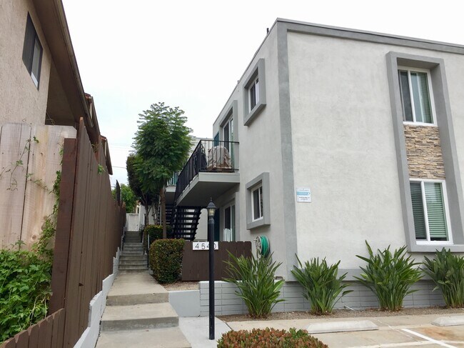 Building Photo - 4540 Florida St