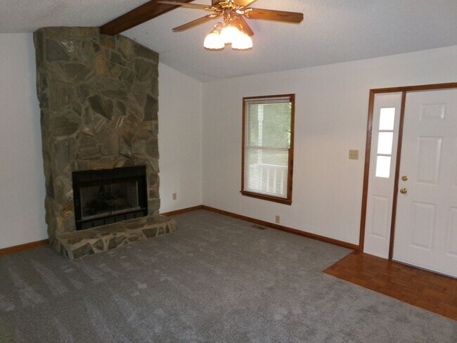 Building Photo - Kernersville Location