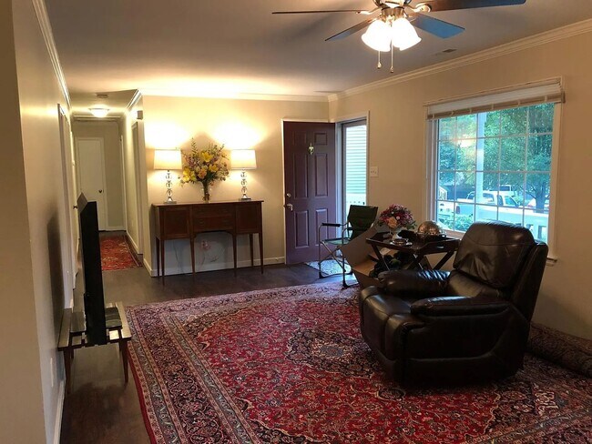 Foto del edificio - 8509 Long Tom Ct