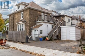 Building Photo - 218 Balsam Ave S