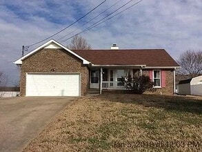 Building Photo - 202 Windmeade Cir
