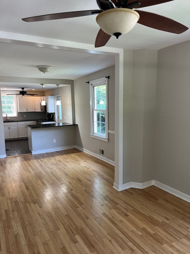 Foto del edificio - 2 Bedroom, 1.5 Bath home in Mt. Washington