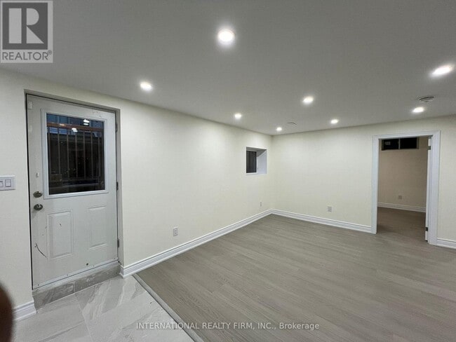 Building Photo - 216 Wesmina Ave