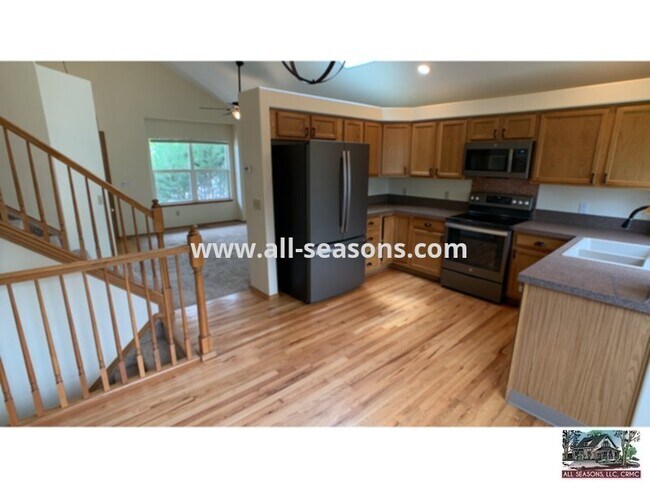 Foto del edificio - Don't miss this fabulous opportunity in Ch...