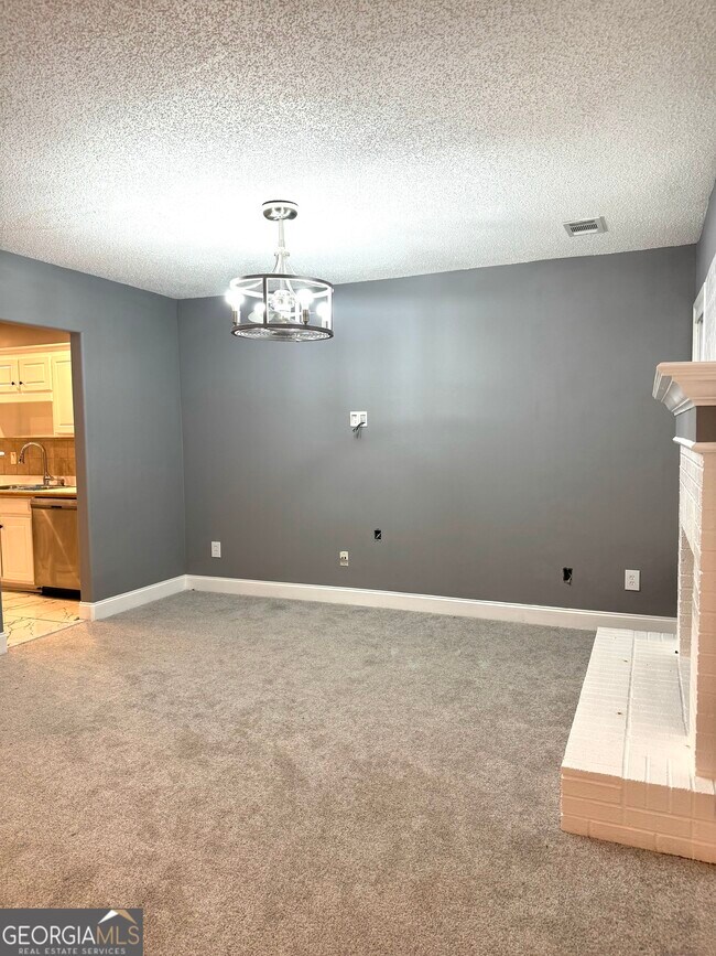 Building Photo - 3160 Glenloch Pl