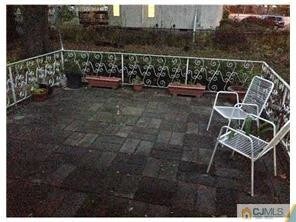 Foto del edificio - 215 Fleet Ave