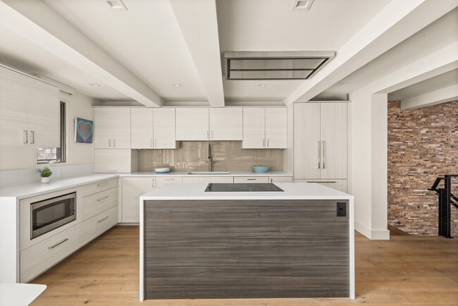 Foto del edificio - 1039 E Cooper Ave