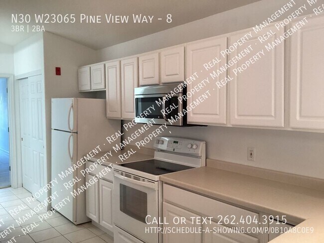 Building Photo - Extra Large Three bedroom, two full bath 2...