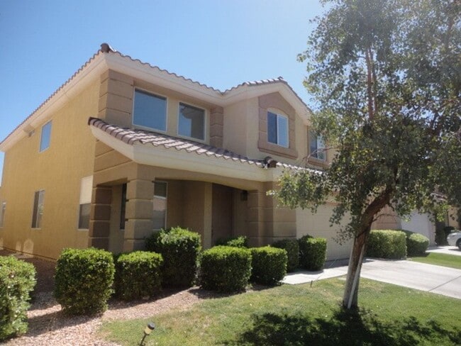 Building Photo - Gorgeous Rhodes Ranch Country Club home in Guard Gated Community!