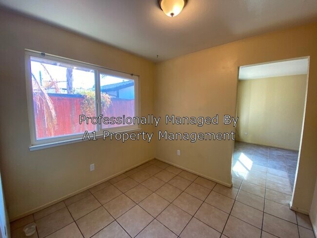 Building Photo - 7649 Milldale Cir