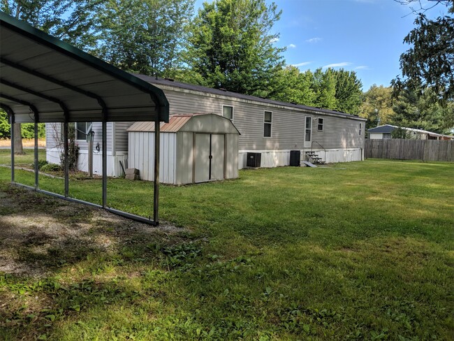 Building Photo - 30 Eastland Dr