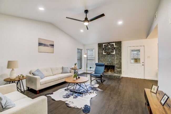 Foto del edificio - 4233 Glen Ridge Dr