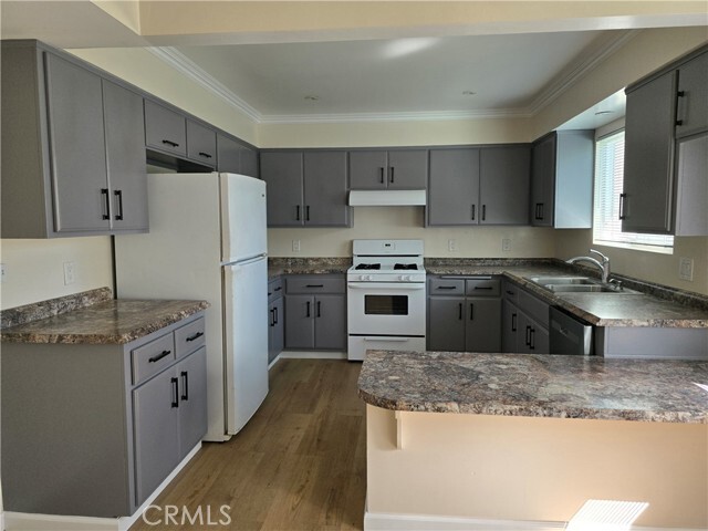 Foto del edificio - 1408 W 220th St