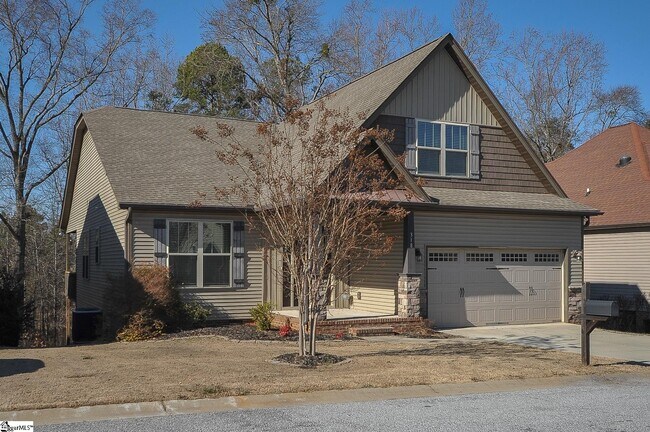 Foto del edificio - 318 Hampton Farms Trail