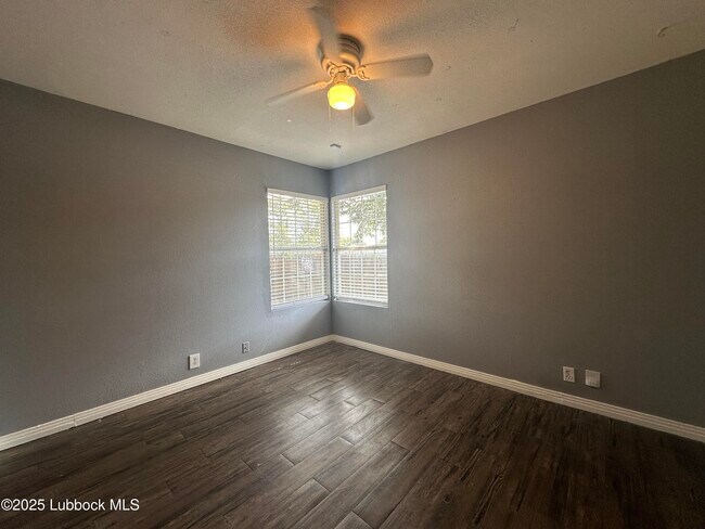 Foto del edificio - 4802 38th St