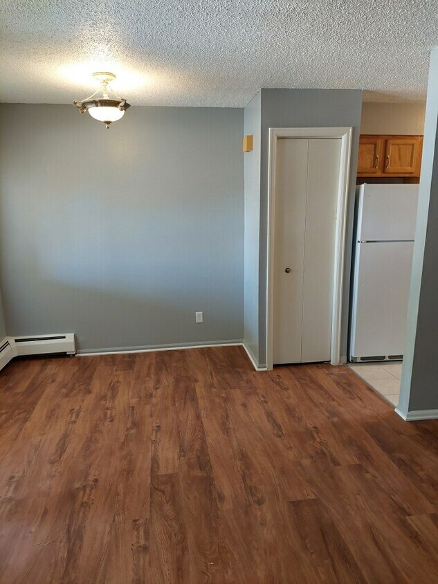 Primary Photo - 9277 W 56th Plz