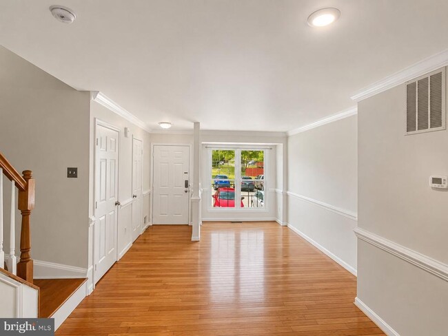 Building Photo - 14133 Autumn Cir