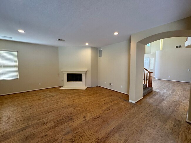 Building Photo - 3906 Rill Ct
