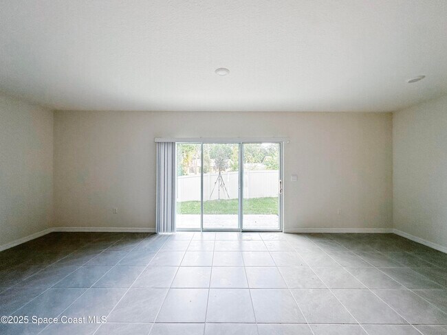 Foto del edificio - 2712 Golden Trout Ln