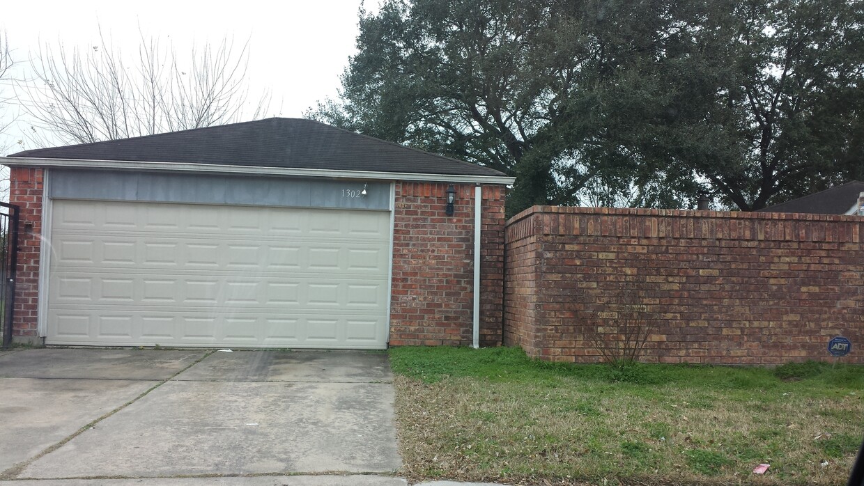 Photo - 13027 Bacard Ln Houston, TX 77099