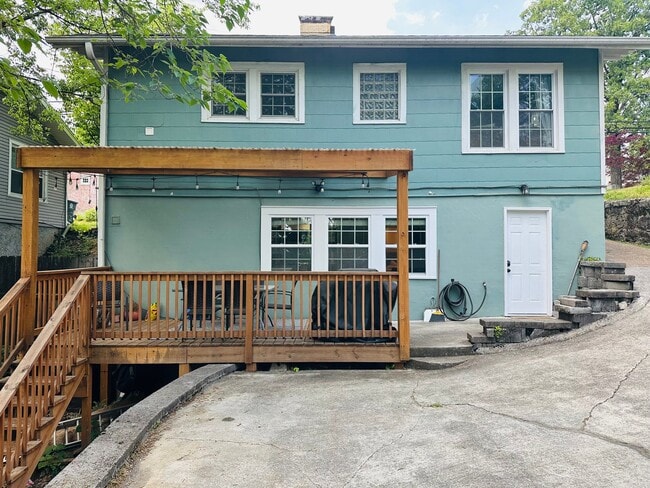 Building Photo - 708 Old Dallas Rd