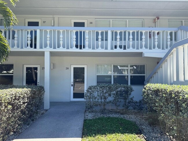 Foto del edificio - 28 Ventnor Dr