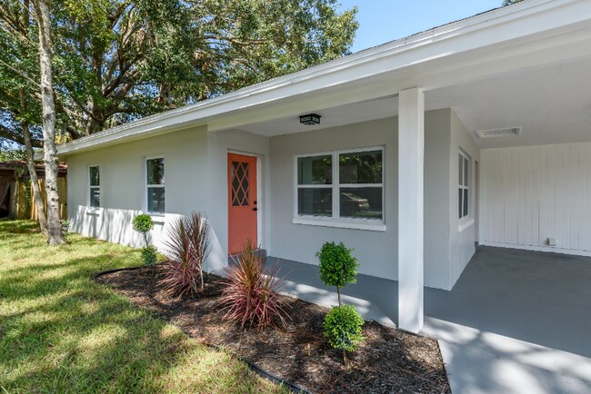 Foto del edificio - 763 NE 12th St