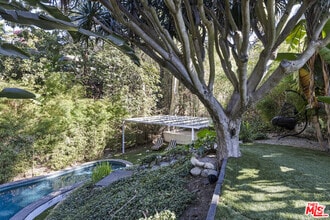 Building Photo - 2936 La Castana Dr