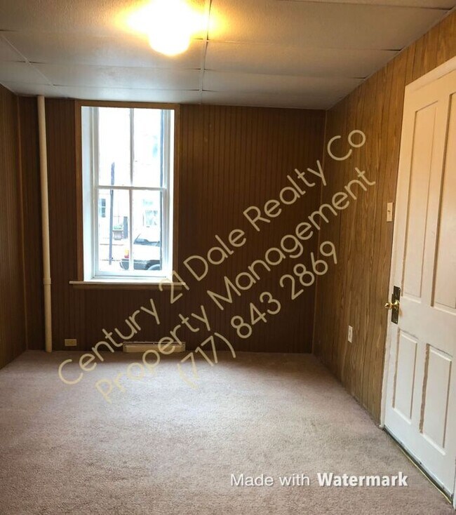 Foto del edificio - First Floor 1 BR