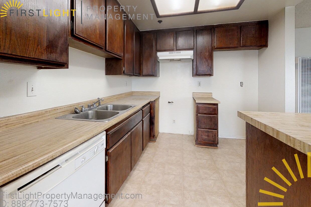 11938 York Ave Unit 8, Hawthorne, CA 90250 Room for Rent in Hawthorne